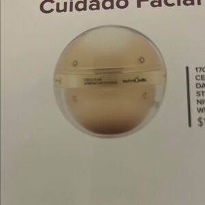 Gold Skincare Moisturizer with Luxurious Creamy Texture
